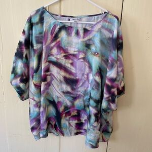 Jennifer Lopez 3x tie dye style top